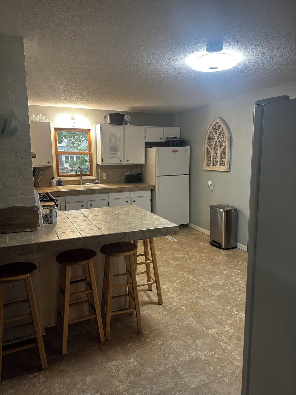 Good size eat-in kitchen with room for more than one cook. Full size fridge.