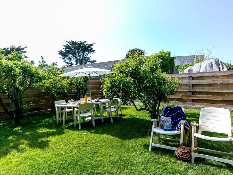 Plant, Sky, Furniture, Property, Table, Chair, Building, Outdoor Furniture, Outdoor Table, Shade