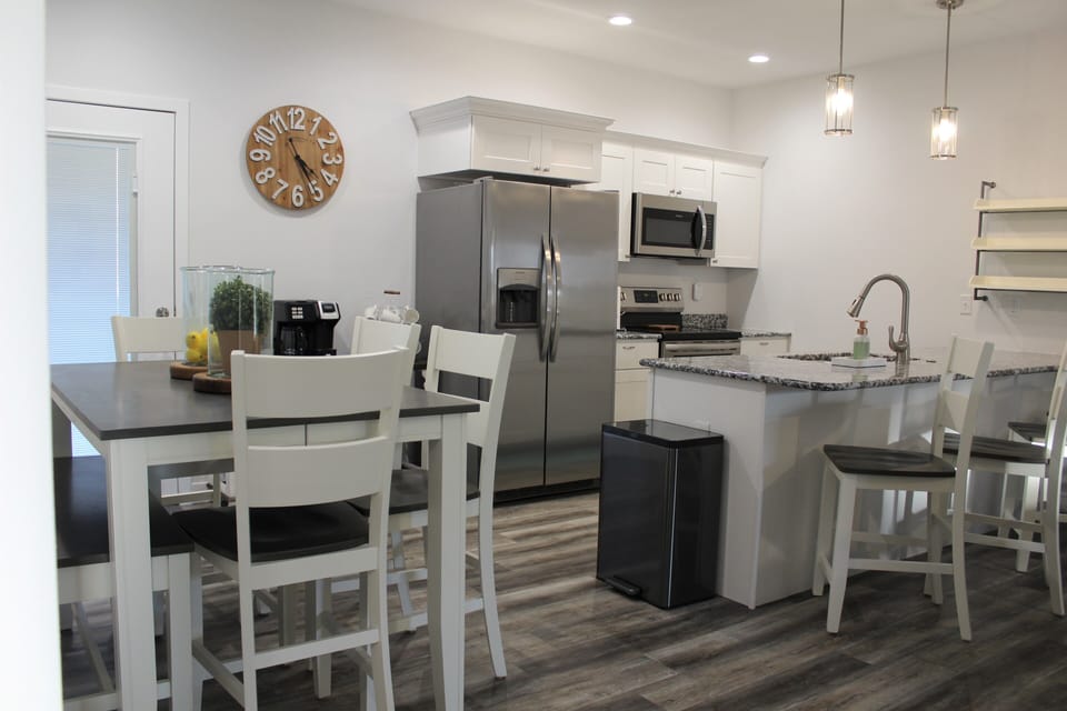 Dining Area and Kitchen. Main Level