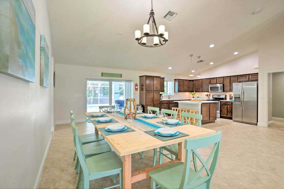 Dining Area | Dishware & Flatware