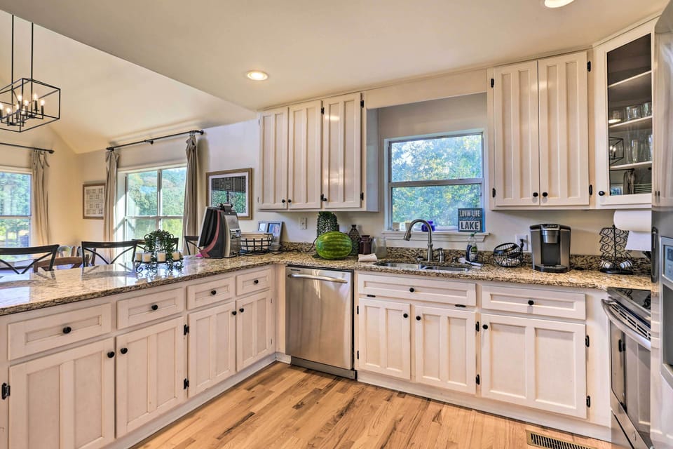 Kitchen | Keurig Coffee Maker