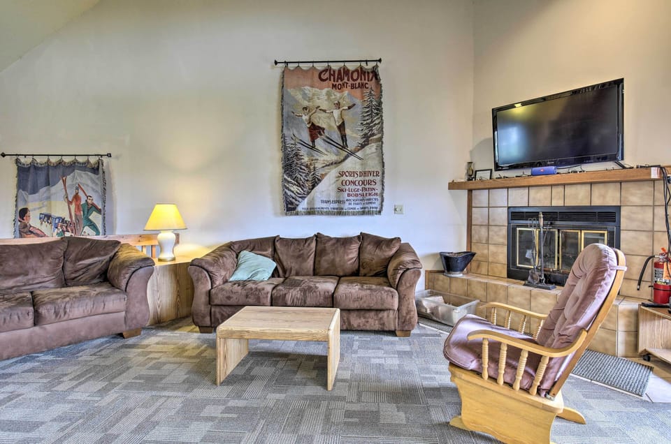 Upson Vacation Rental | 4BR | 3BA | 1,622 Sq Ft | Stairs Required