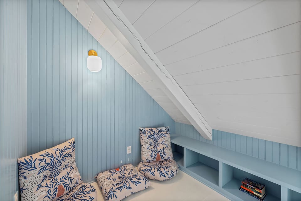 4da41928-d2ae-4e6e-9235-5d35067d3848