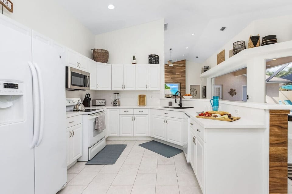 Fully equipped kitchen for all your vacation needs