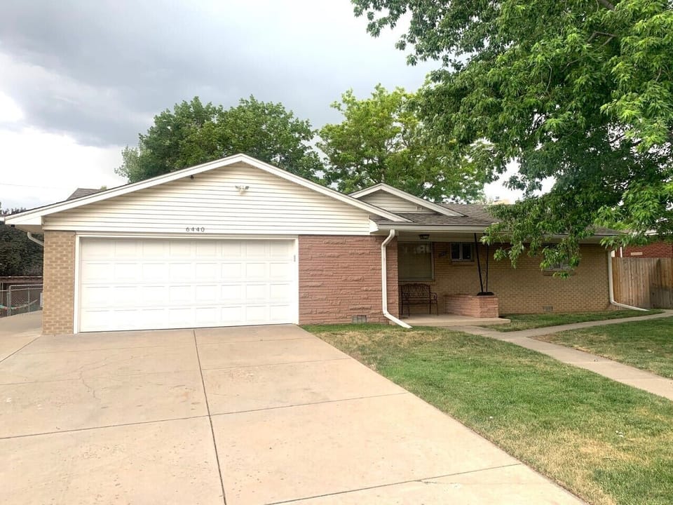 this is what they call "curb appeal", but who is "they"?