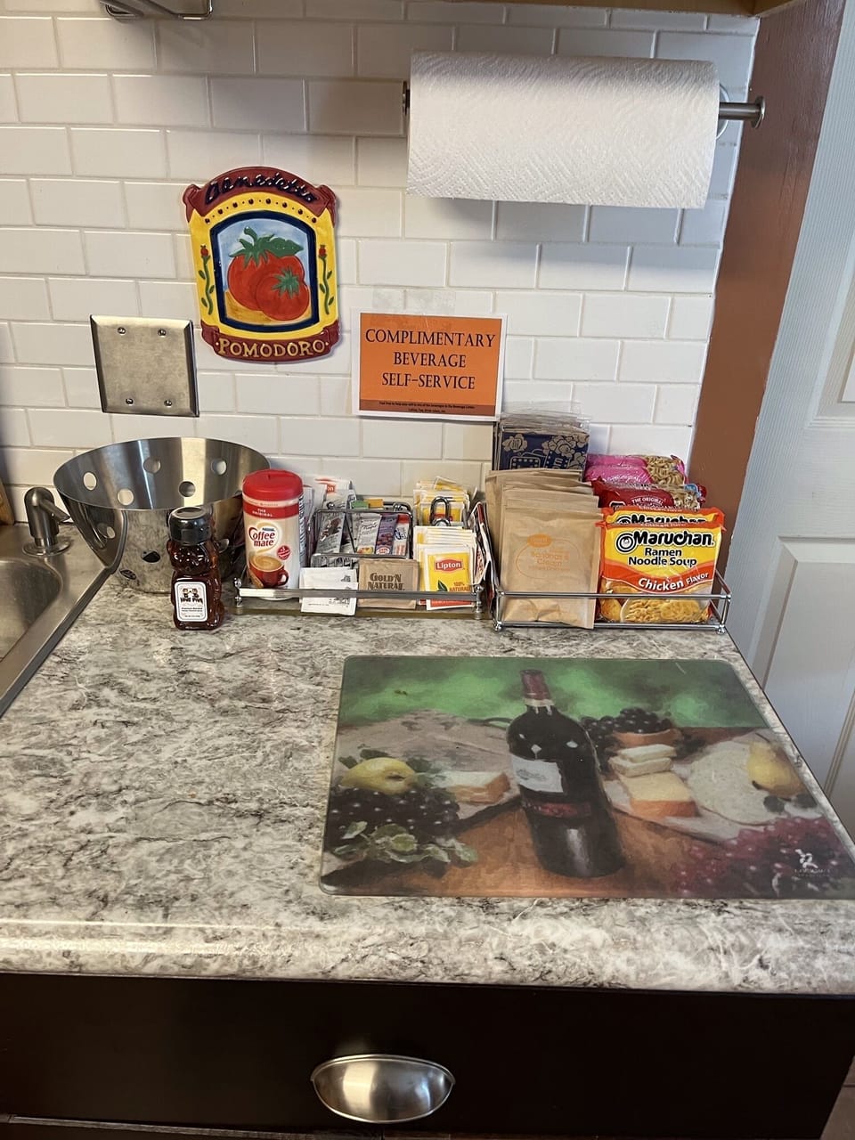 Complimentary Beverage Center 