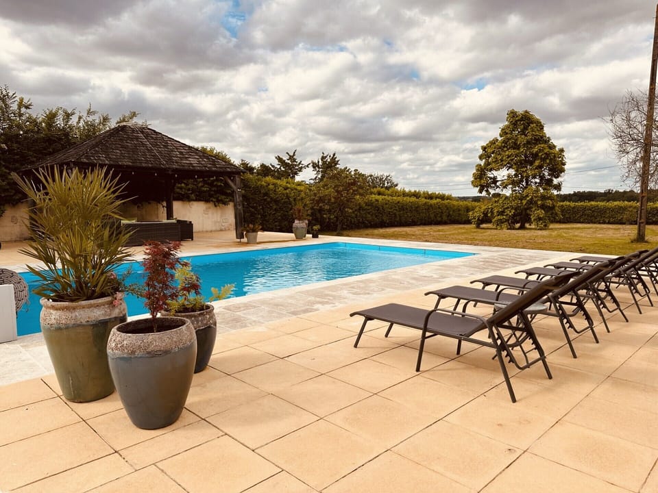 NEW 10m x 5M pool