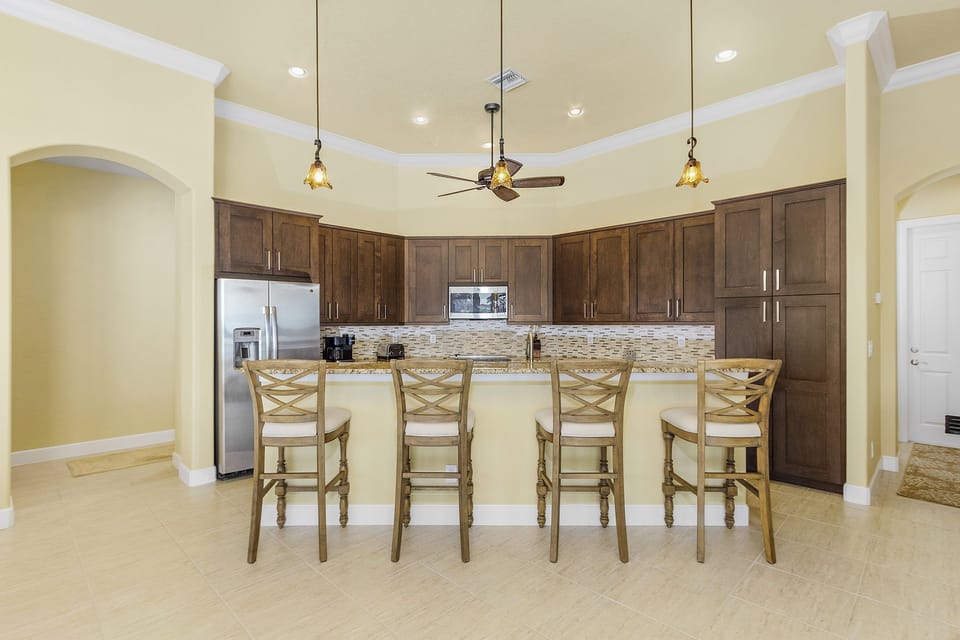 Vacation rental with full kitchen
