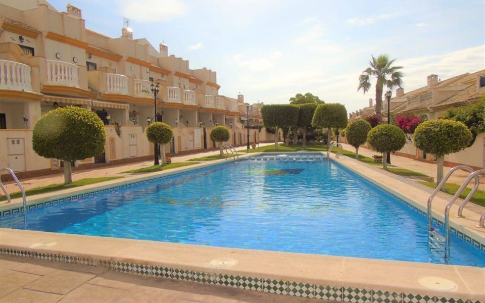 Pool 1