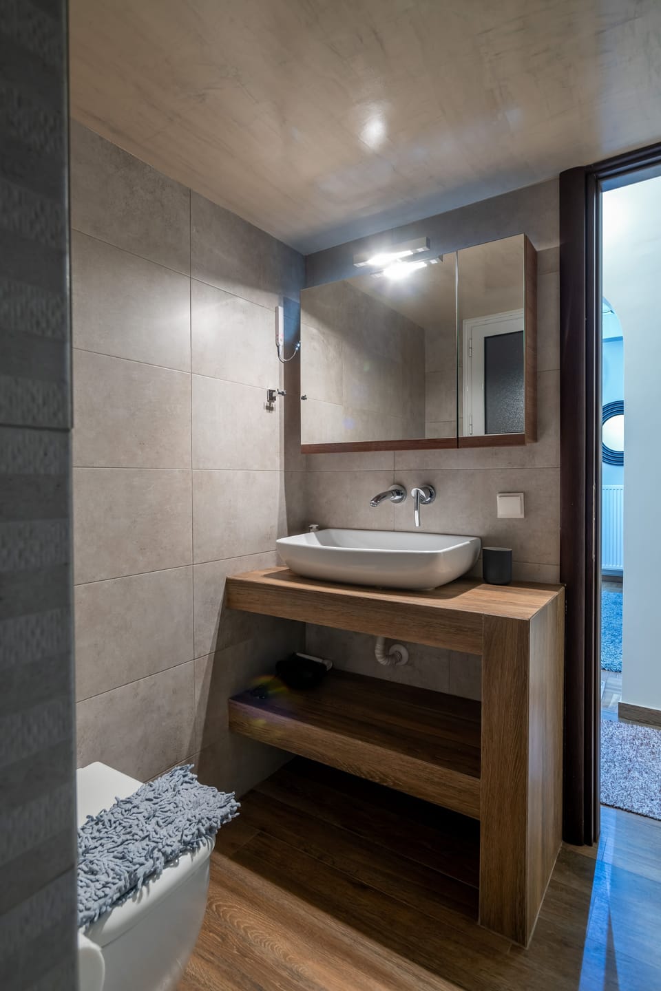 Bedroom with spacious double bed