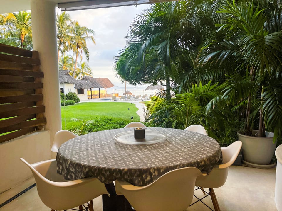 Outdoor dining