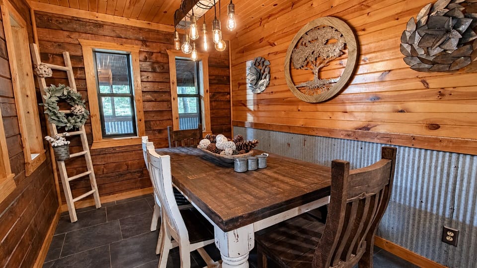 Lazy_Bear_IMG_1838_Dining_Room