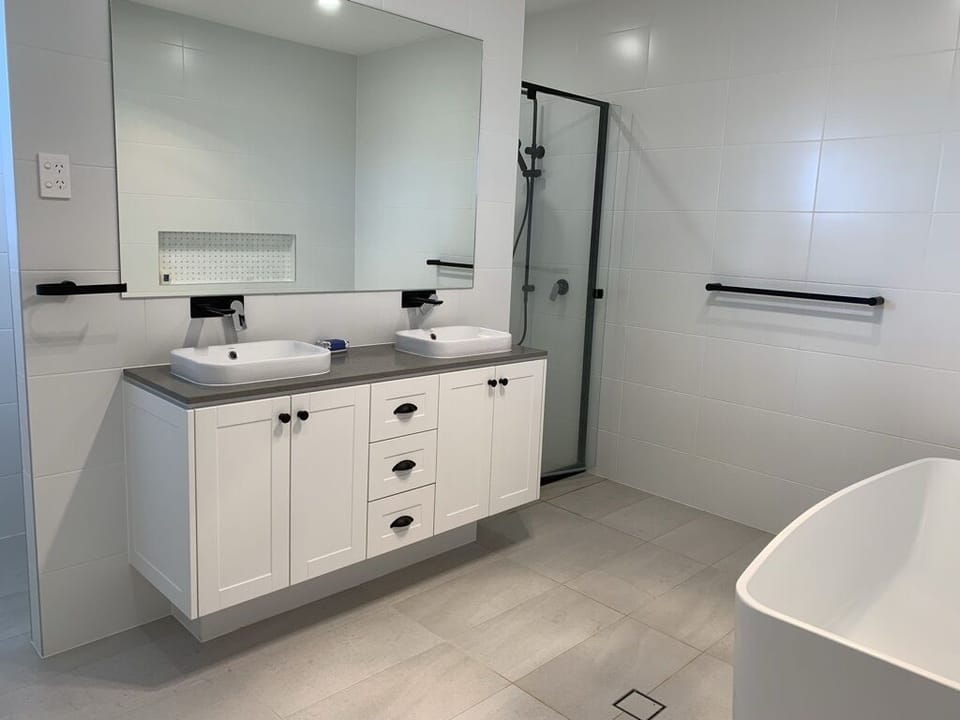 Master ensuite