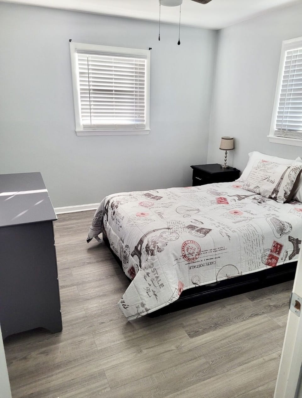 Bedroom 2 (Full size bed)