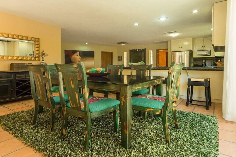 An elegant dining area for six, perfect for family gatherings and special moments.