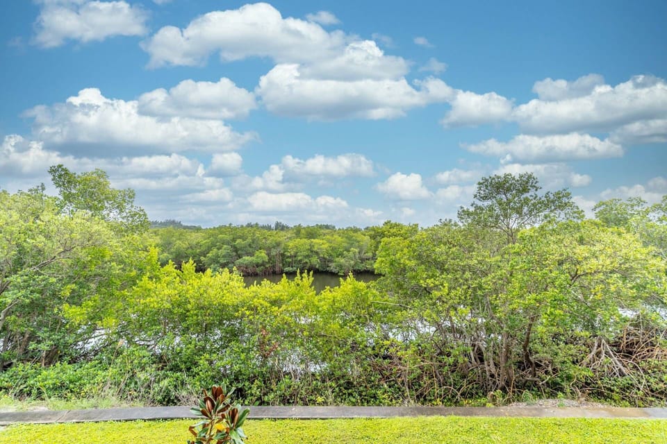 Living Area Canalside Balcony w/Seating - View #2