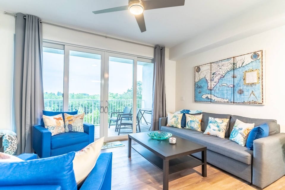 Enjoy Sunlit Days and Beautiful Canal Views