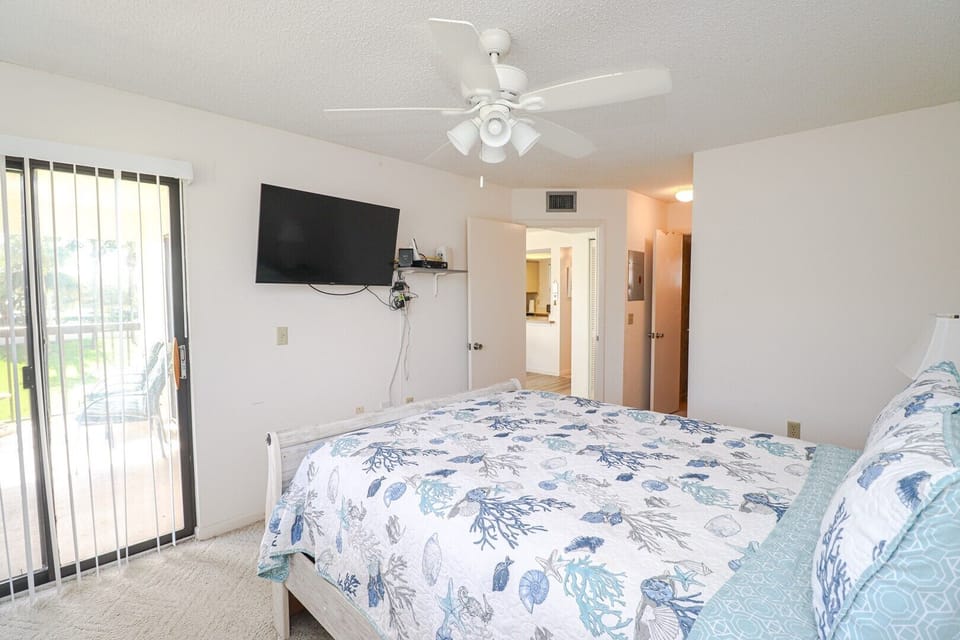 St. Augustine Beach Rentals Master Bedroom