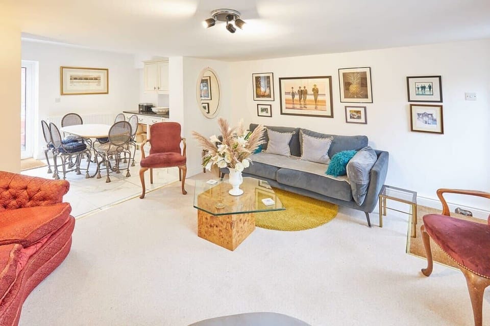 Rose Cottage, Stokesley - Host & Stay