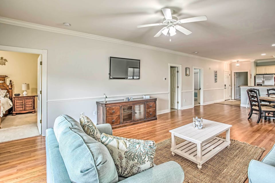 Living Room | Smart TV