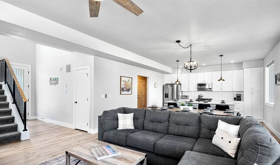 The interior features a classic, timeless design that will leave you feeling right at home. 
