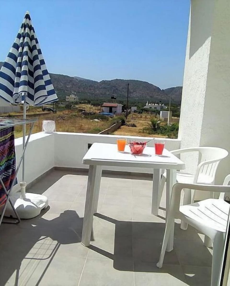 Main bedroom balcony