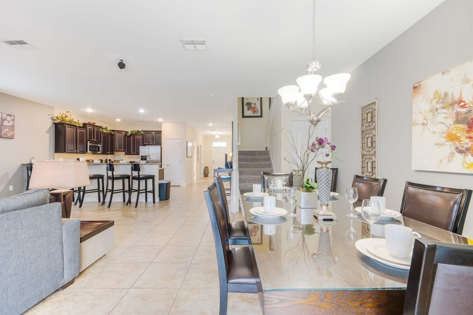 Beautiful Open Concept
