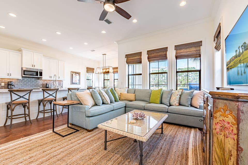 Living Area & Kitchen