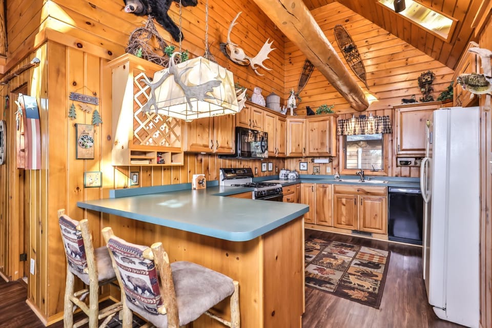 Spacious kitchen to make meal prepping a breeze