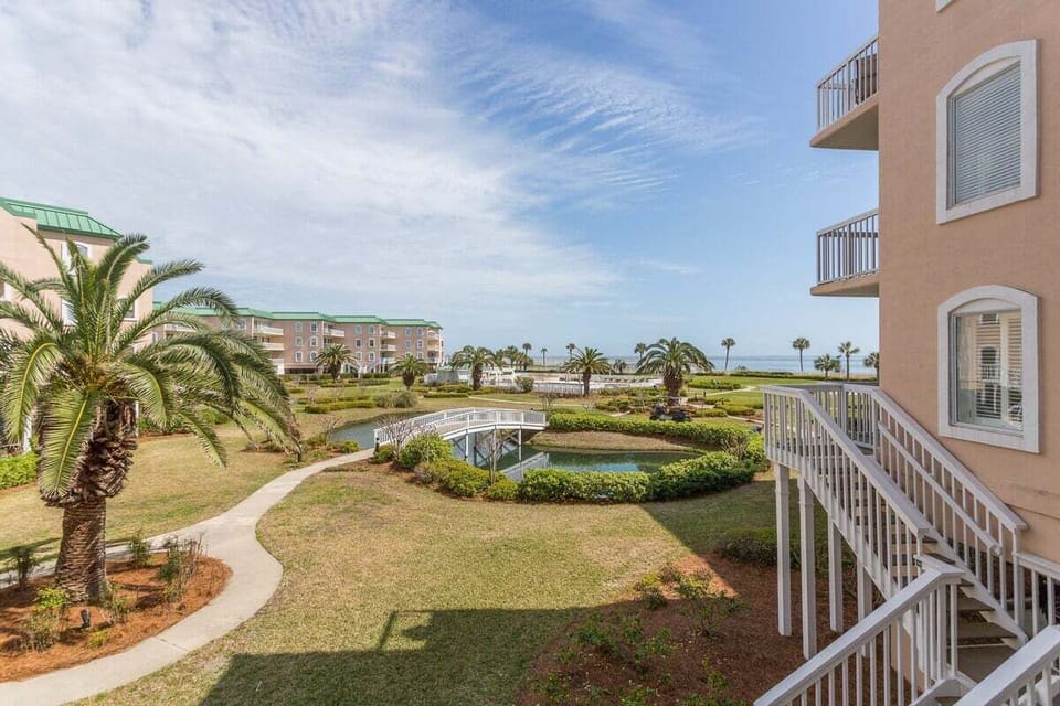Saint Simons Grand #107 Private balcony  view