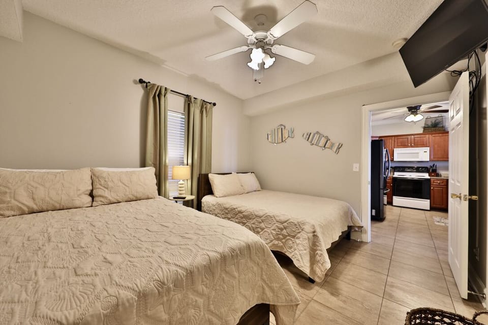 2nd bedroom.