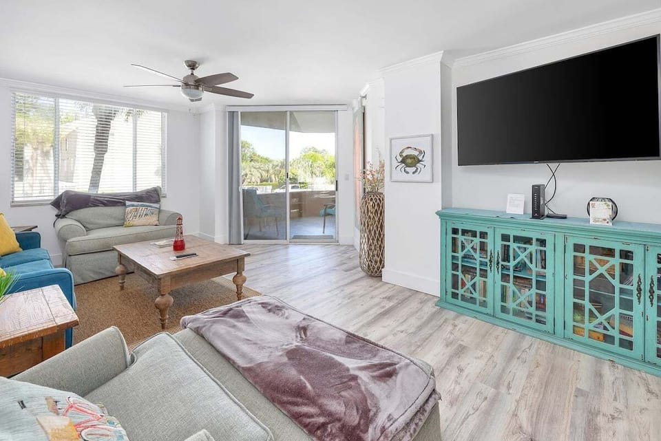 North Breakers 200 - Living Space leads to your Private Balcony