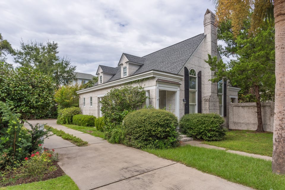 412 Butler - Shared Driveway