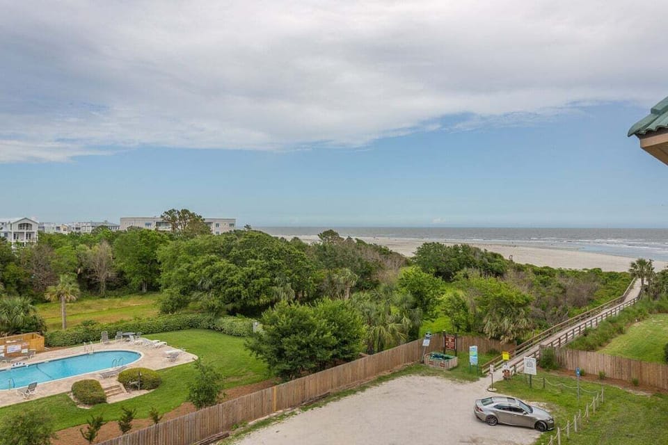 North Breakers 505 - Private Balcony