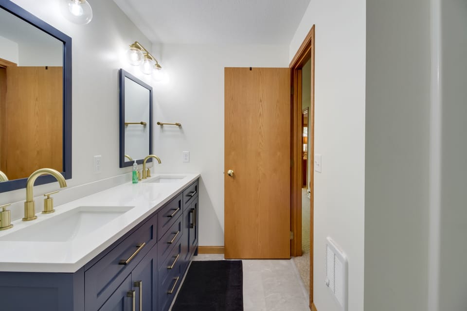 Full Bathroom | Lower Level