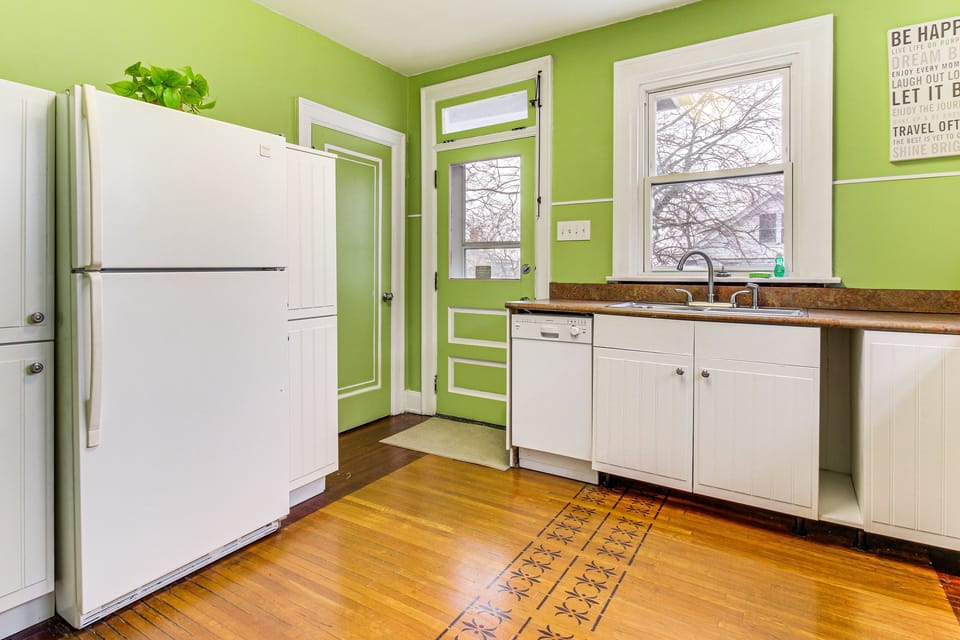 Kitchen 