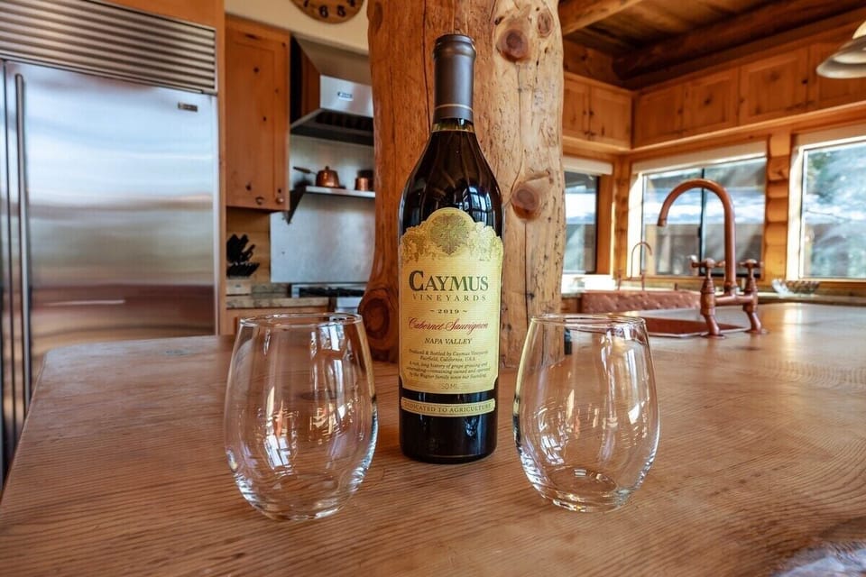 Waterfall Lodge is beautifully decorated and stocked with amenities. From red wine, hot cocoa, and coffee -we've got you covered!