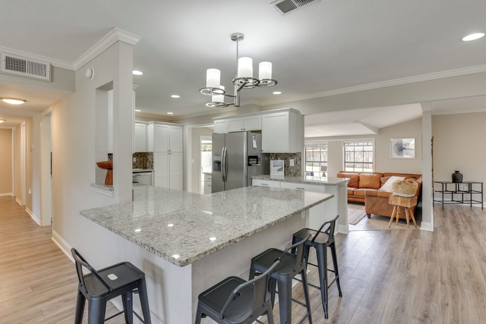 Fort Walton Beach Vacation Rental | 5BR | 3BA | 1 Step Required | 2,517 Sq Ft