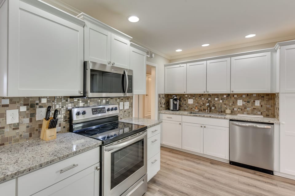 Kitchen | Fully Equipped | Cooking Basics