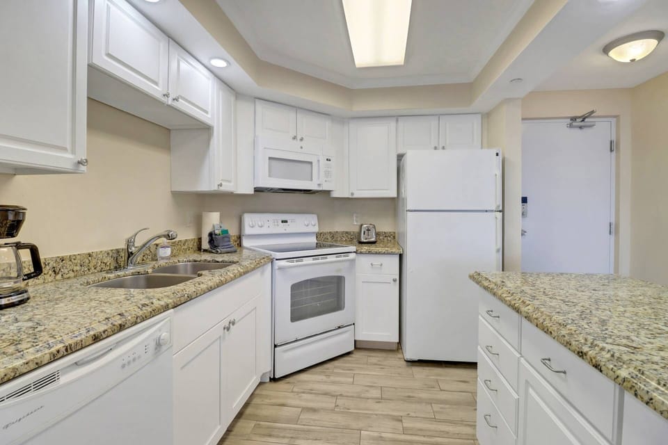 All cookware, dinnerware and many electrical appliances are provided for your convenience.