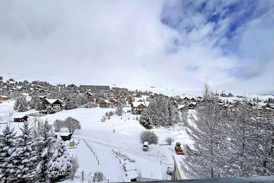 Region [winter] (>5 km)