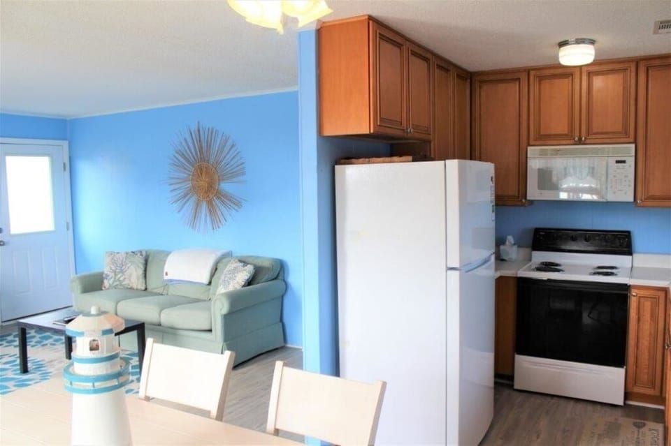 Open floor plan!