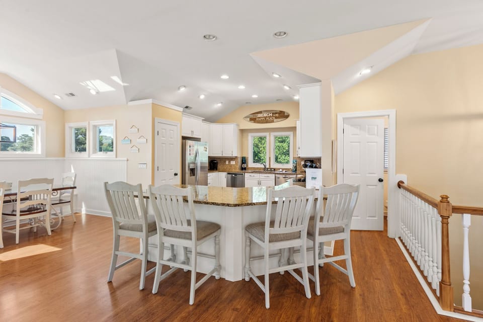 CL579: Turtles Nest | Top Level Kitchen