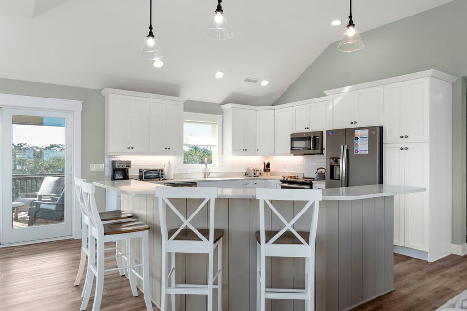 DU904: Sandy Duck | Top Level Kitchen