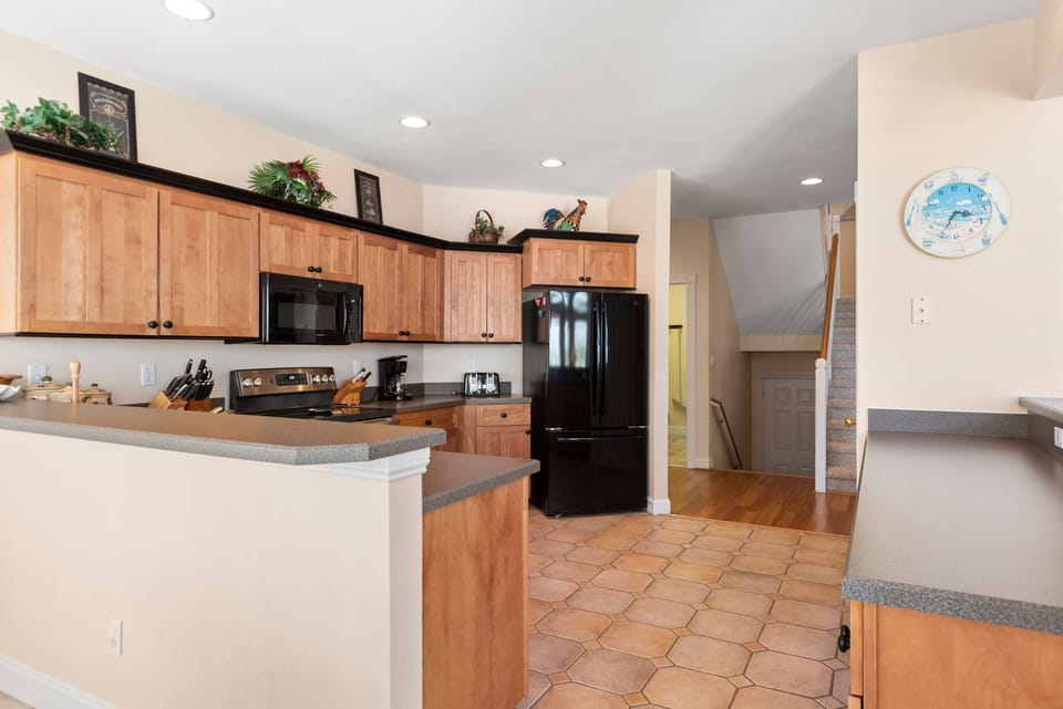 CC205: After Dune Delight | Bottom Level Kitchen