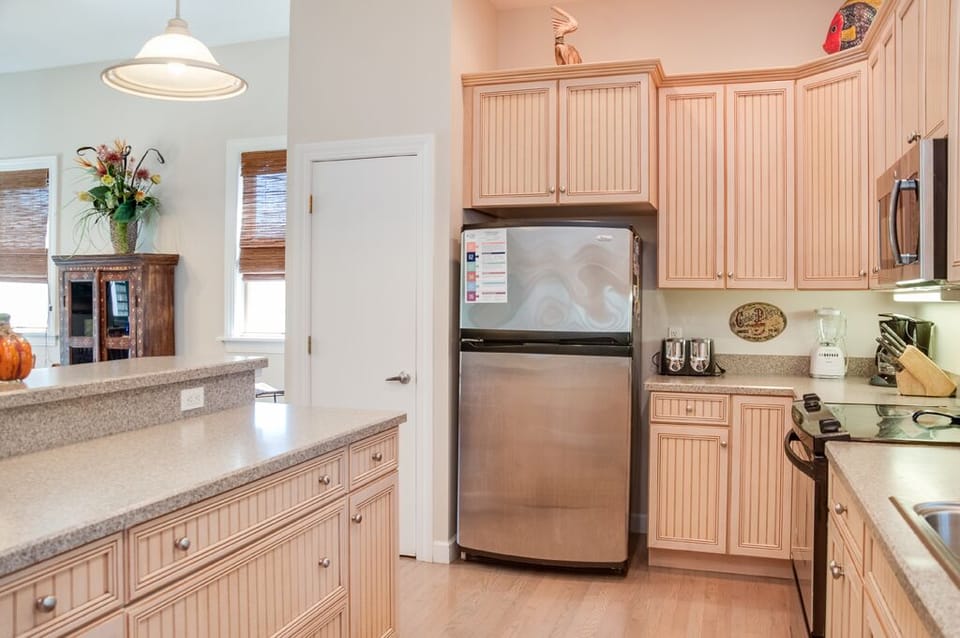 JR121: Reminiscent | Bottom Level Kitchen