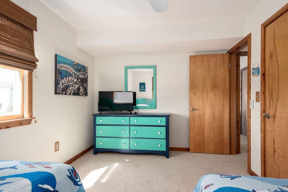 KDS2614: Y-Worry l Mid Level Bedroom 3