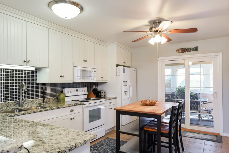 SR409: Finn Tales | Top Level Kitchen