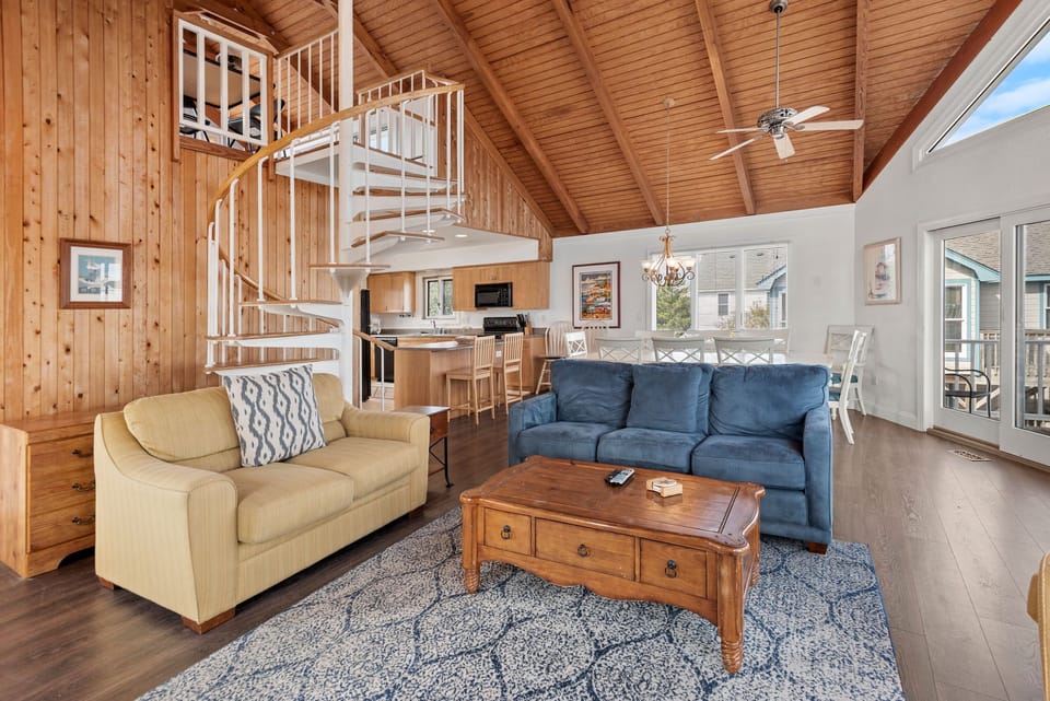 OSK11: And Breathe | Top Level Living Area
