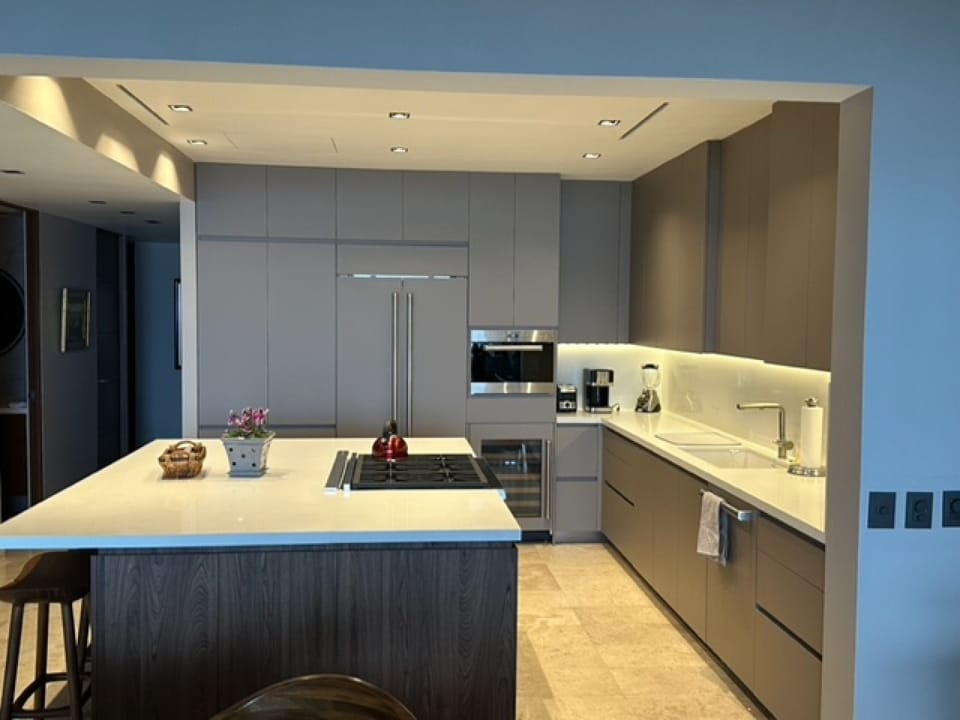 Condo - Image 7